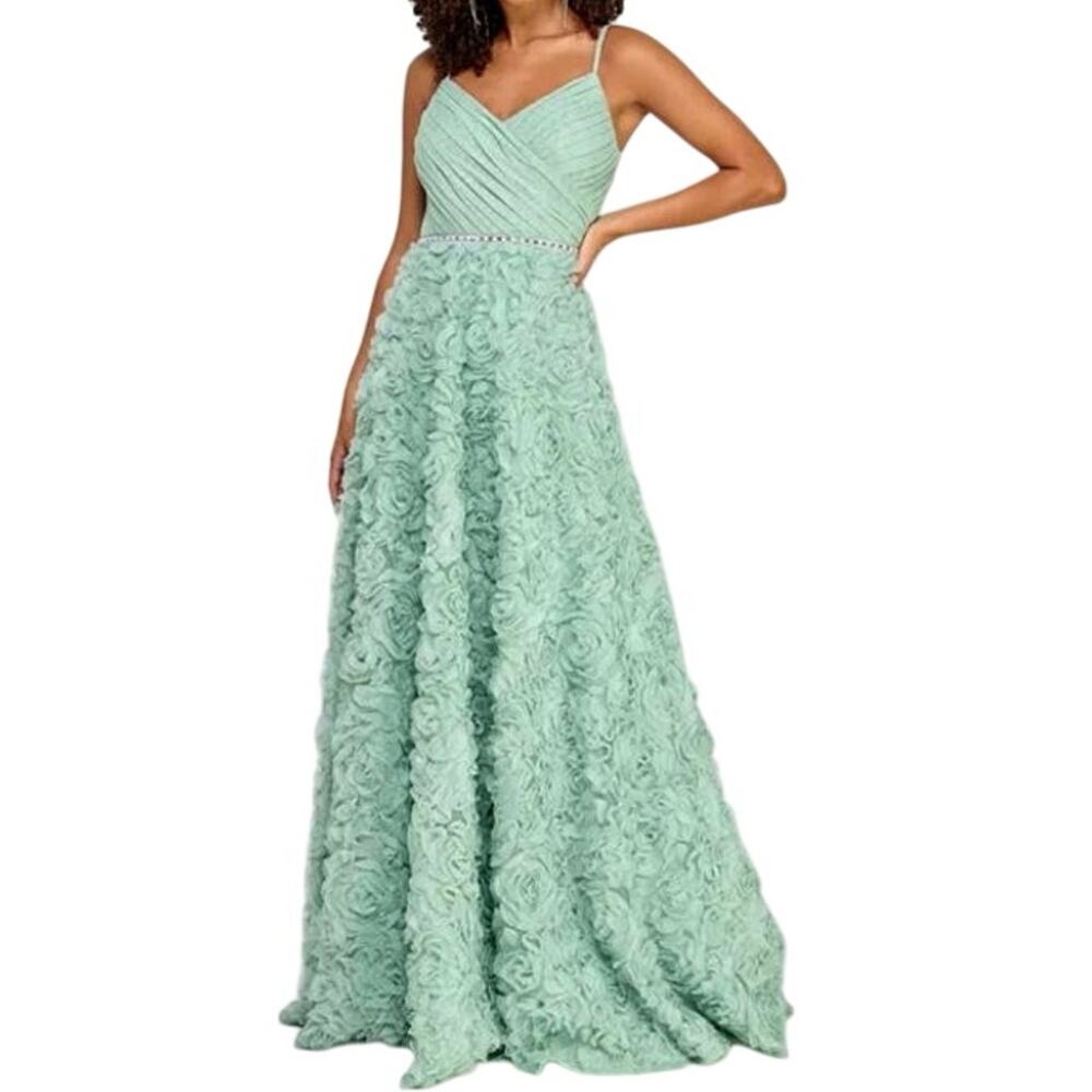 SAY YES TO THE PROM / TLC 3D Rosettes Skirt Gown Juniors Size 1 / 2 New with Tag